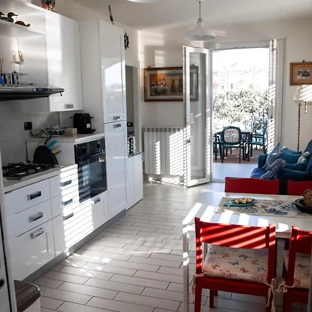 Danio House * Λίντο ντι Καμαϊόρε
