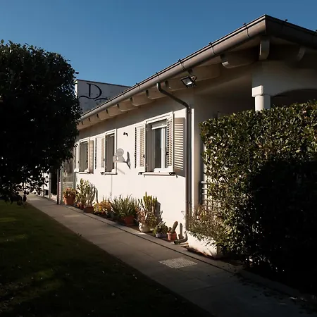 Danio House Διαμέρισμα *