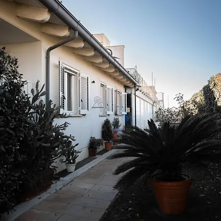 Danio House * Λίντο ντι Καμαϊόρε